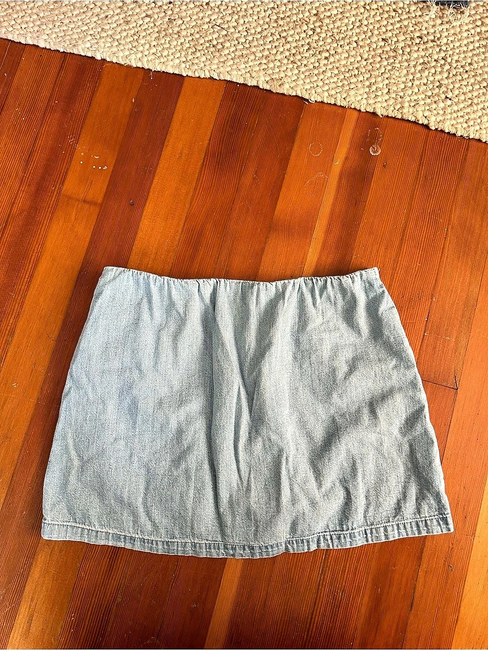 Old Navy Denim Mini Skirt Size Small Like New